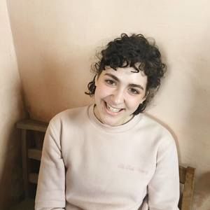 Meet your Posher, Abi